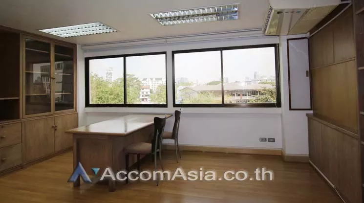 8  Office Space For Rent in Phaholyothin ,Bangkok BTS Ari at Thirapol Building AA14126